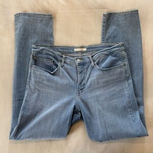 Levi 314 Shaping Straight Jeans